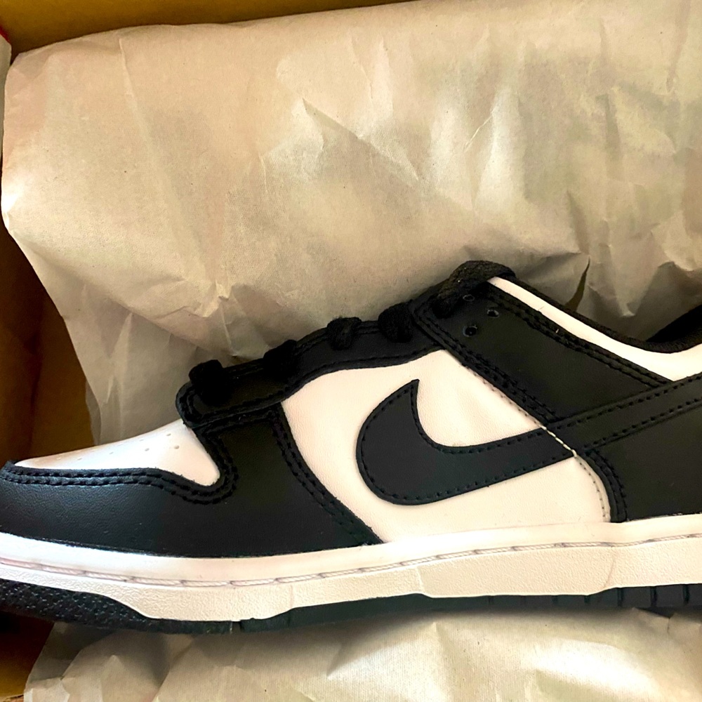 Authentic Nib Nike Dunk Low Panda!
